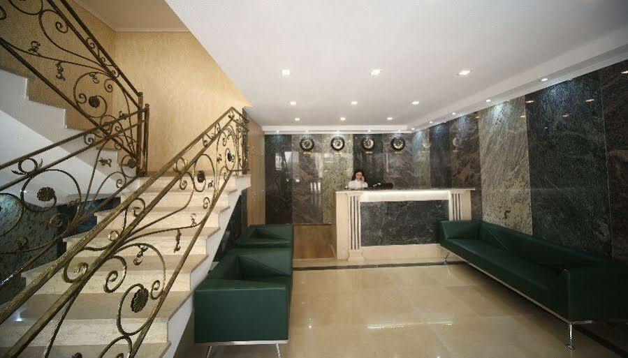 Hotel Taia Kutaisi Esterno foto