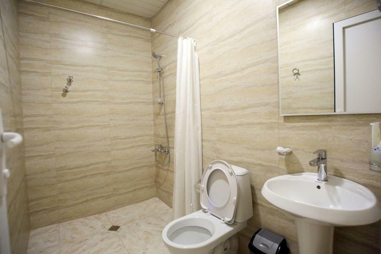 Hotel Taia Kutaisi Esterno foto